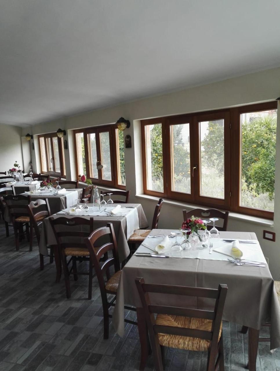 Вилла Agriturismo Il Mulino Тринитаполи Экстерьер фото
