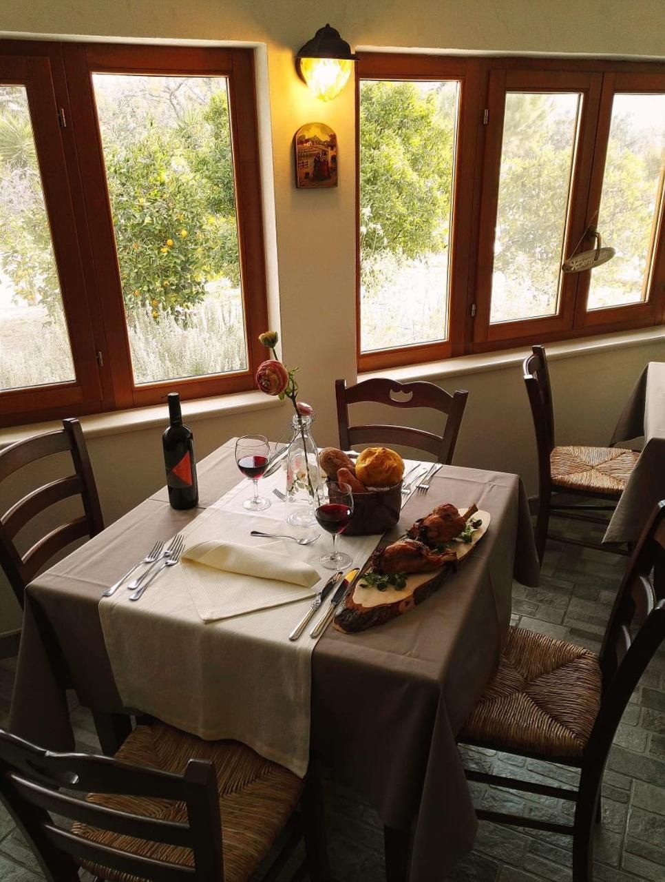 Вилла Agriturismo Il Mulino Тринитаполи Экстерьер фото